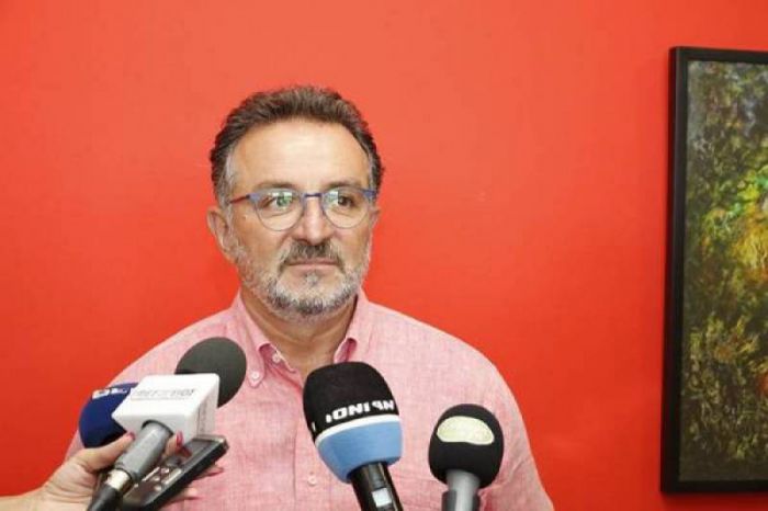 &Theta;&epsilon;&tau;&iota;&kappa;ό&sigmaf; &sigma;&tau;&omicron;&nu; &kappa;&omicron;&rho;&omega;&nu;&omicron;ϊό &omicron; &alpha;&nu;&tau;&iota;&delta;ή&mu;&alpha;&rho;&chi;&omicron;&sigmaf; &Kappa;&alpha;&lambda;&alpha;&mu;ά&tau;&alpha;&sigmaf; &Nu;ί&kappa;&omicron;&sigmaf; &Mu;&pi;&alpha;&sigma;&alpha;&kappa;ί&delta;&eta;&sigmaf;