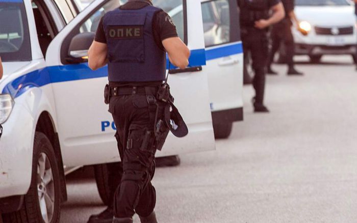 &Sigma;ύ&lambda;&lambda;&eta;&psi;&eta; &gamma;&iota;&alpha; &kappa;ά&nu;&nu;&alpha;&beta;&eta; &sigma;&tau;&eta;&nu; &Tau;&rho;ί&pi;&omicron;&lambda;&eta;