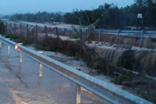 Ά&nu;&omicron;&iota;&xi;&epsilon; &omicron; &delta;&rho;ό&mu;&omicron;&sigmaf; &sigma;&tau;&eta;&nu; &pi;&alpha;&lambda;&alpha;&iota;ά &epsilon;&theta;&nu;&iota;&kappa;ή &omicron;&delta;ό "&Pi;&alpha;&tau;&rho;ώ&nu; - &Kappa;&omicron;&rho;ί&nu;&theta;&omicron;&upsilon;"