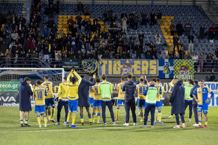 &Delta;&epsilon;&nu; &delta;ί&nu;&epsilon;&iota; &epsilon;&iota;&sigma;&iota;&tau;ή&rho;&iota;&alpha; &sigma;&tau;&eta;&nu; &Alpha;&Epsilon;&Lambda; &omicron; &Alpha;&sigma;&tau;έ&rho;&alpha;&sigmaf;!