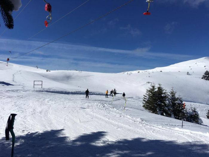 Υπέροχος καιρός στο Χιονοδρομικό Κέντρο Μαινάλου! (εικόνες)