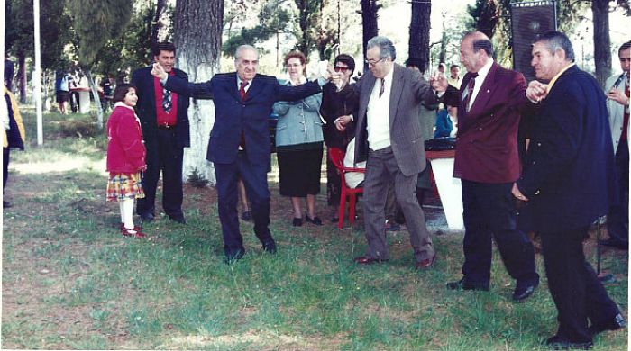 1998 | Δευτέρα του Πάσχα στο Σέχι με τον αείμνηστο Βαγγέλη Γιαννόπουλο (εικόνες)