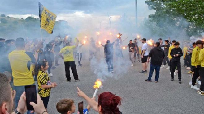 &Tau;&omicron; &tau;&rho;ό&pi;&alpha;&iota;&omicron; &tau;&eta;&sigmaf; &pi;&rho;&omega;&tau;&alpha;&theta;&lambda;ή&tau;&rho;&iota;&alpha;&sigmaf; &Alpha;&Epsilon;&Kappa; &sigma;&tau;&eta;&nu; &Tau;&rho;ί&pi;&omicron;&lambda;&eta; (&epsilon;&iota;&kappa;ό&nu;&epsilon;&sigmaf;)