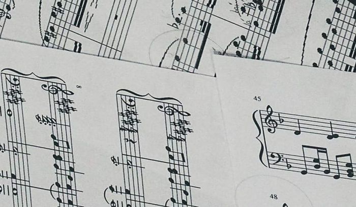 &Delta;&omega;&rho;&epsilon;ά&nu; &mu;&alpha;&theta;ή&mu;&alpha;&tau;&alpha; &mu;&omicron;&upsilon;&sigma;&iota;&kappa;ή&sigmaf; &sigma;&tau;&eta; &Nu;ό&tau;&iota;&alpha; &Kappa;&upsilon;&nu;&omicron;&upsilon;&rho;ί&alpha;