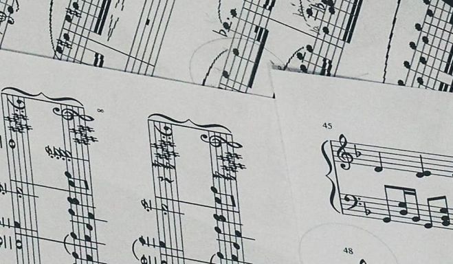 &Delta;&omega;&rho;&epsilon;ά&nu; &mu;&alpha;&theta;ή&mu;&alpha;&tau;&alpha; &mu;&omicron;&upsilon;&sigma;&iota;&kappa;ή&sigmaf; &sigma;&tau;&eta; &Nu;ό&tau;&iota;&alpha; &Kappa;&upsilon;&nu;&omicron;&upsilon;&rho;ί&alpha;