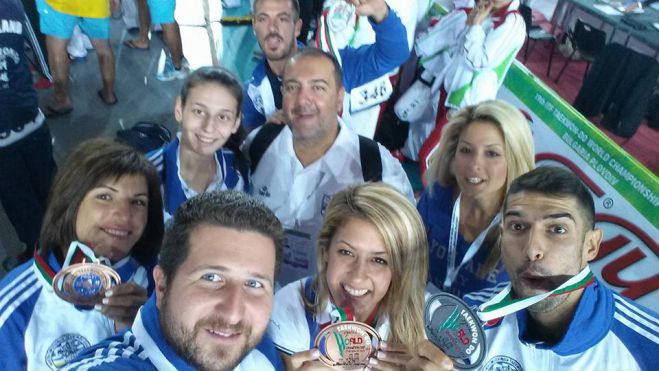 Η selfie του Παναγιώτη Κοκκάλα με το παγκόσμιο μετάλλιο!
