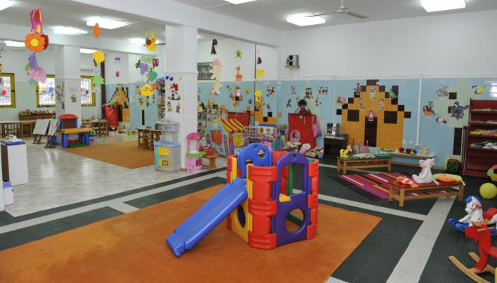 &Alpha;&nu;&eta;&sigma;&upsilon;&chi;ί&alpha; &epsilon;&rho;&gamma;&alpha;&zeta;&omicron;&mu;έ&nu;&omega;&nu; &sigma;&tau;&omicron;&upsilon;&sigmaf; &delta;&eta;&mu;&omicron;&tau;&iota;&kappa;&omicron;ύ&sigmaf; &pi;&alpha;&iota;&delta;&iota;&kappa;&omicron;ύ&sigmaf; &sigma;&tau;&alpha;&theta;&mu;&omicron;ύ&sigmaf; &ndash;&Tau;&iota; &theta;&alpha; &sigma;&upsilon;&mu;&beta;&epsilon;ί &alpha;&nu; &tau;&alpha; 4&chi;&rho;&omicron;&nu;&alpha; &pi;&alpha;&iota;&delta;&iota;ά &laquo;&phi;ύ&gamma;&omicron;&upsilon;&nu;&raquo; &gamma;&iota;&alpha; &tau;&alpha; &nu;&eta;&pi;&iota;&alpha;&gamma;&omega;&gamma;&epsilon;ί&alpha;;