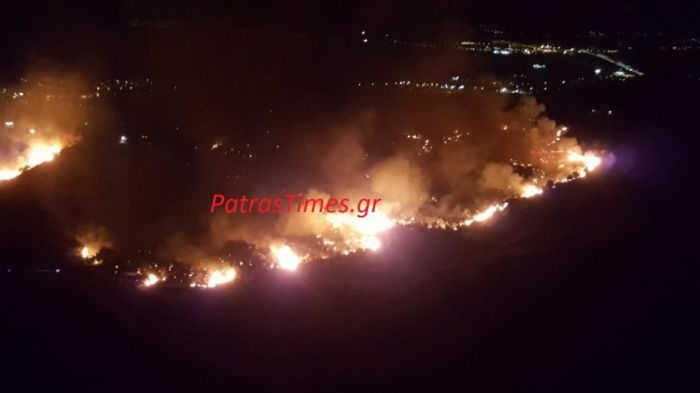 Μεγάλη πυρκαγιά τη νύχτα στην Πάτρα (vd)