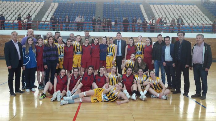 &Pi;&alpha;&nu;&epsilon;&lambda;&lambda;ή&nu;&iota;&omicron; &Pi;&rho;&omega;&tau;ά&theta;&lambda;&eta;&mu;&alpha; &Nu;&epsilon;&alpha;&nu;ί&delta;&omega;&nu; - &Mu;&epsilon;&gamma;&alpha;&lambda;ό&pi;&omicron;&lambda;&eta; | &Omicron; Έ&sigma;&pi;&epsilon;&rho;&omicron;&sigmaf; &Alpha;&Omicron;&Pi;&Alpha; &pi;&rho;&omicron;&kappa;&rho;ί&theta;&eta;&kappa;&epsilon; &sigma;&tau;&alpha; &tau;&epsilon;&lambda;&iota;&kappa;ά