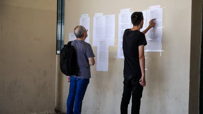 Πανελλαδικές 2019 | Πέφτουν οι βάσεις σε όλες τις περιζήτητες σχολές