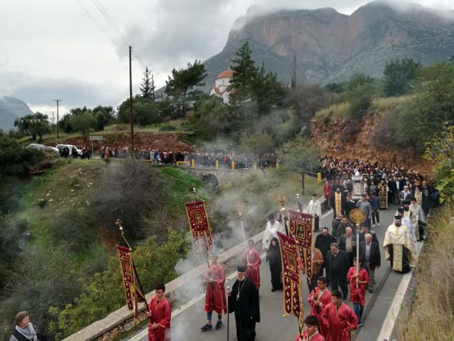 Τα Εισόδια της Θεοτόκου γιόρτασε το Λεωνίδιο (εικόνες)