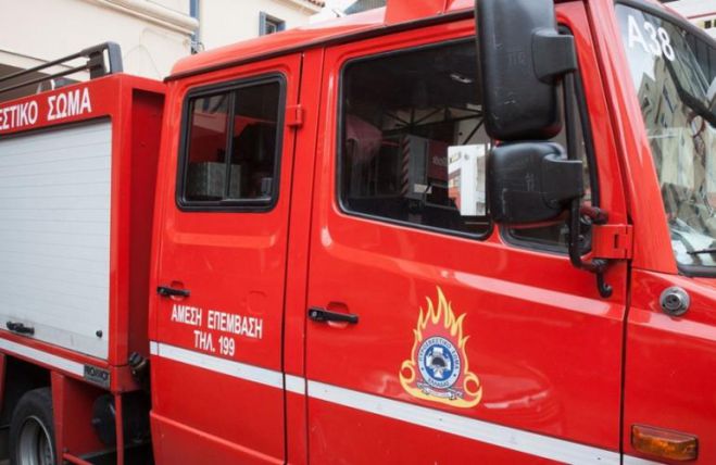 Νέες υδροφόρες πυροσβεστικών οχημάτων για πυρκαγιές στην Πελοπόννησο