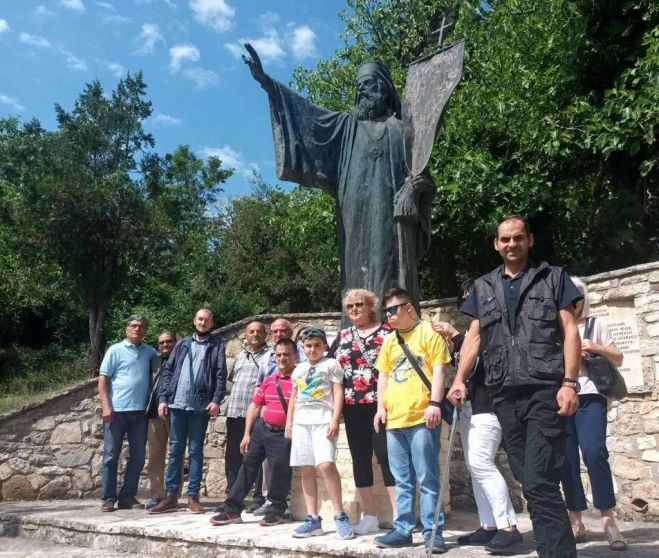 &Eta; &epsilon;&pi;ί&sigma;&kappa;&epsilon;&psi;&eta; &tau;&omicron;&upsilon; &Sigma;&upsilon;&lambda;&lambda;ό&gamma;&omicron;&upsilon; &Alpha;&mu;&epsilon;&Alpha; &Alpha;&rho;&kappa;&alpha;&delta;ί&alpha;&sigmaf; &sigma;&tau;&alpha; &Kappa;&alpha;&lambda;ά&beta;&rho;&upsilon;&tau;&alpha; (&epsilon;&iota;&kappa;ό&nu;&epsilon;&sigmaf;)