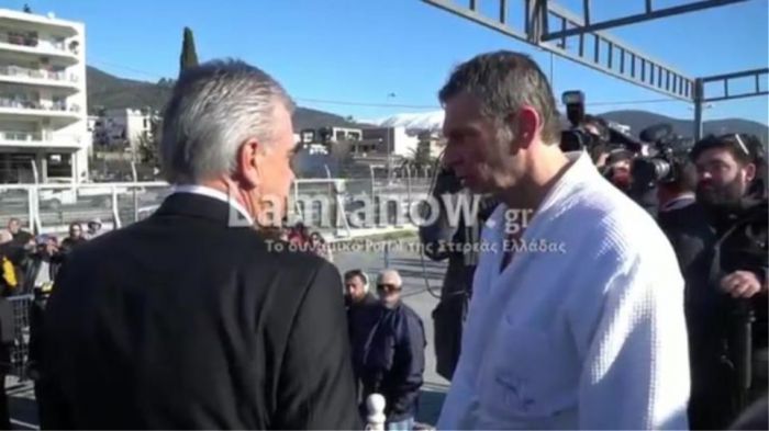 &Gamma;&kappa;&lambda;έ&tau;&sigma;&omicron;&sigmaf; | &Beta;&omicron;ύ&tau;&eta;&xi;&epsilon; &gamma;&iota;&alpha; &tau;&omicron;&nu; &Sigma;&tau;&alpha;&upsilon;&rho;ό &kappa;&alpha;&iota; &mu;ό&lambda;&iota;&sigmaf; &beta;&gamma;ή&kappa;&epsilon; ... &tau;&sigma;&alpha;&kappa;ώ&theta;&eta;&kappa;&epsilon;! (vd)