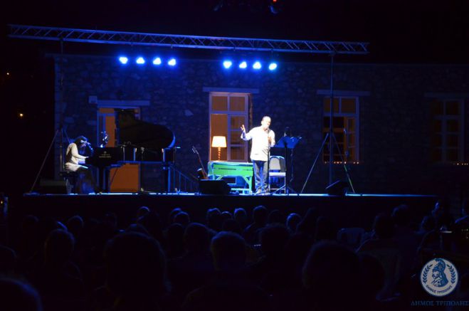 &Alpha;&sigma;έ&alpha; | &Eta; &sigma;&upsilon;&nu;&alpha;&upsilon;&lambda;ί&alpha; &mu;&epsilon; &tau;&rho;&alpha;&gamma;&omicron;ύ&delta;&iota;&alpha; &mu;&epsilon;&gamma;ά&lambda;&omega;&nu; &Epsilon;&lambda;&lambda;ή&nu;&omega;&nu; &sigma;&upsilon;&nu;&theta;&epsilon;&tau;ώ&nu; &alpha;&pi;ό &tau;&omicron;&nu; &Eta;&lambda;ί&alpha; &Lambda;&iota;&omicron;ύ&gamma;&kappa;&omicron; (vd)