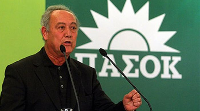 «Έφυγε» ο Παναγιωτακόπουλος, ο «συγκεντρωσιάρχης» του ΠΑΣΟΚ