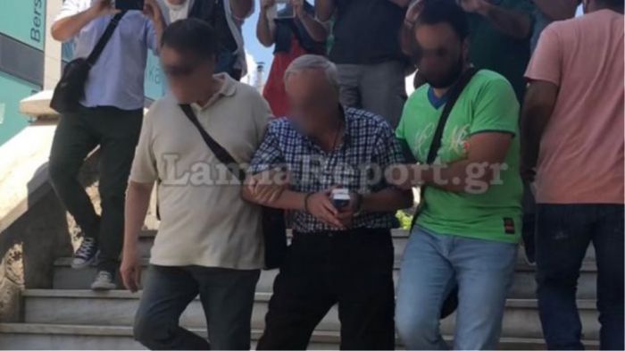 &Phi;&rho;ί&kappa;&eta;: &Kappa;&lambda;&epsilon;ί&delta;&omega;&nu;&epsilon; &tau;&iota;&sigmaf; &pi;ό&rho;&tau;&epsilon;&sigmaf; &kappa;&alpha;&iota; έ&beta;&alpha;&zeta;&epsilon; &epsilon;&kappa;&kappa;&lambda;&eta;&sigma;&iota;&alpha;&sigma;&tau;&iota;&kappa;ή &mu;&omicron;&upsilon;&sigma;&iota;&kappa;ή &omicron; &delta;&iota;&kappa;&eta;&gamma;ό&rho;&omicron;&sigmaf; &pi;&omicron;&upsilon; &phi;έ&rho;&epsilon;&tau;&alpha;&iota; ό&tau;&iota; &kappa;&alpha;&kappa;&omicron;&pi;&omicron;&iota;&omicron;ύ&sigma;&epsilon; &tau;&alpha; &epsilon;&gamma;&gamma;ό&nu;&iota;&alpha; &tau;&omicron;&upsilon; ...