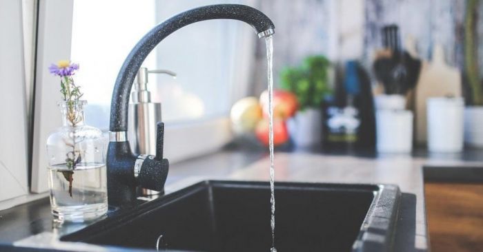 &Mu;&epsilon; 4 &tau;&rho;ό&pi;&omicron;&upsilon;&sigmaf; &eta; &epsilon;&xi;ό&phi;&lambda;&eta;&sigma;&eta; &lambda;&omicron;&gamma;&alpha;&rho;&iota;&alpha;&sigma;&mu;ώ&nu; &nu;&epsilon;&rho;&omicron;ύ &sigma;&tau;&eta; &Beta;ό&rho;&epsilon;&iota;&alpha; &Kappa;&upsilon;&nu;&omicron;&upsilon;&rho;ί&alpha;