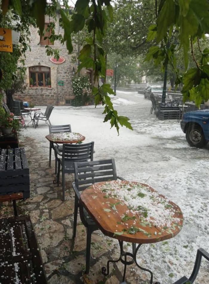 Το χαλάζι σάρωσε χωριά του Πάρνωνα (vd)