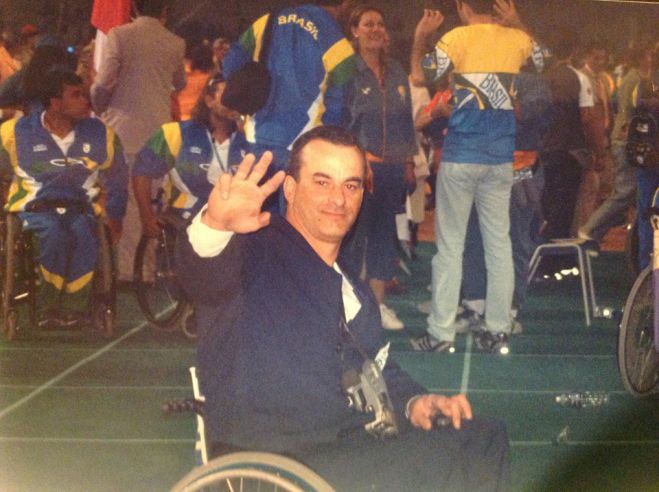 "&Tau;&iota;&mu;ά&mu;&epsilon; &tau;&omicron;&nu; &Gamma;&iota;ώ&rho;&gamma;&omicron; &Kappa;&omicron;&upsilon;&nu;&iota;ά" | &Mu;&pi;ά&sigma;&kappa;&epsilon;&tau; &mu;&epsilon; &alpha;&mu;&alpha;&xi;ί&delta;&iota;&omicron; &sigma;&tau;&omicron; &Lambda;&epsilon;&omega;&nu;ί&delta;&iota;&omicron;!