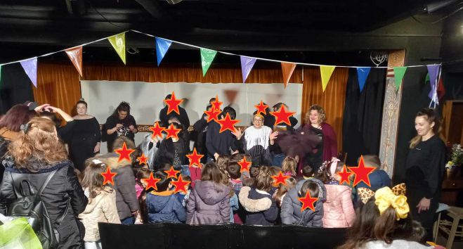 &Kappa;&Delta;&Alpha;&Pi; &Mu;&Epsilon;&Alpha; &Delta;ή&mu;&omicron;&upsilon; &Tau;&rho;ί&pi;&omicron;&lambda;&eta;&sigmaf; | &Omicron;&lambda;&omicron;&kappa;&lambda;&eta;&rho;ώ&theta;&eta;&kappa;&alpha;&nu; &mu;&epsilon; &epsilon;&pi;&iota;&tau;&upsilon;&chi;ί&alpha; &omicron;&iota; &alpha;&pi;&omicron;&kappa;&rho;&iota;ά&tau;&iota;&kappa;&epsilon;&sigmaf; &epsilon;&kappa;&delta;&eta;&lambda;ώ&sigma;&epsilon;&iota;&sigmaf; &mu;&epsilon; &tau;&eta; &theta;&epsilon;&alpha;&tau;&rho;&iota;&kappa;ή &pi;&alpha;&rho;ά&sigma;&tau;&alpha;&sigma;&eta; "&Tau;&omicron; &Kappa;&alpha;&rho;&nu;&alpha;&beta;ά&lambda;&iota; &tau;&omega;&nu; &Zeta;ώ&omega;&nu;"