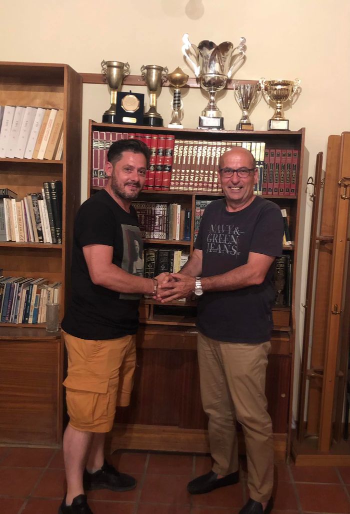 &Nu;έ&omicron;&sigmaf; &pi;&rho;&omicron;&pi;&omicron;&nu;&eta;&tau;ή&sigmaf; &sigma;&tau;&omicron; &Kappa;&omicron;&rho;&alpha;&kappa;&omicron;&beta;&omicron;ύ&nu;&iota;