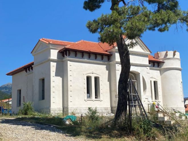 &Epsilon;&tau;&omicron;&iota;&mu;ά&zeta;&epsilon;&tau;&alpha;&iota; &eta; &beta;ί&lambda;&alpha; &tau;&omicron;&upsilon; &Tau;&omicron;&upsilon;&rho;&kappa;&omicron;&beta;&alpha;&sigma;ί&lambda;&eta; &sigma;&tau;&eta;&nu; &Tau;&rho;ί&pi;&omicron;&lambda;&eta;