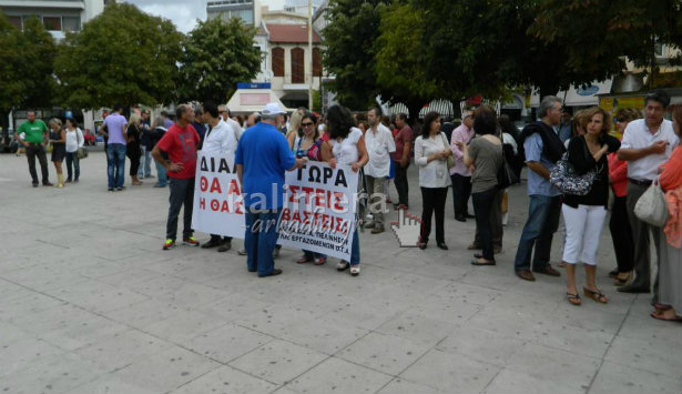 «Να μην περάσει καμία απόλυση και διαθεσιμότητα. Μόνιμη και σταθερή δουλειά για όλους» (vd)