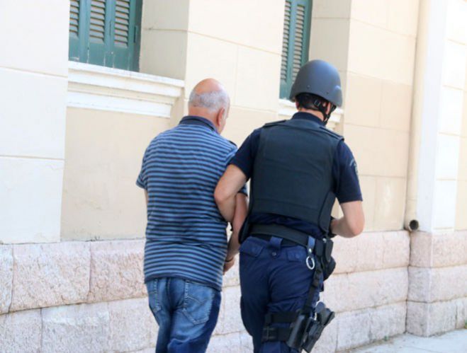 &Alpha;&pi;ό &tau;&omicron; &Alpha;ί&gamma;&iota;&omicron; &mu;έ&chi;&rho;&iota; &tau;&omicron; Ά&sigma;&tau;&rho;&omicron;&sigmaf; : &Delta;&epsilon;&kappa;ά&delta;&epsilon;&sigmaf; &epsilon;&gamma;&kappa;&lambda;ή&mu;&alpha;&tau;&alpha; &alpha;&pi;ό &alpha;&nu;&theta;&rho;ώ&pi;&omicron;&upsilon;&sigmaf; &tau;&eta;&sigmaf; &tau;&rho;ί&tau;&eta;&sigmaf; &eta;&lambda;&iota;&kappa;ί&alpha;&sigmaf;