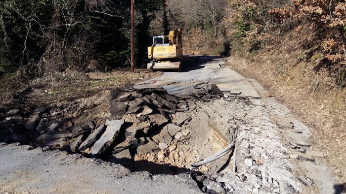 Ά&rho;&chi;&iota;&sigma;&alpha;&nu; &tau;&alpha; έ&rho;&gamma;&alpha; &alpha;&pi;&omicron;&kappa;&alpha;&tau;ά&sigma;&tau;&alpha;&sigma;&eta;&sigmaf; &sigma;&tau;&omicron; &delta;&rho;ό&mu;&omicron; &tau;&omega;&nu; &Beta;&omicron;&upsilon;&rho;&beta;&omicron;ύ&rho;&omega;&nu;