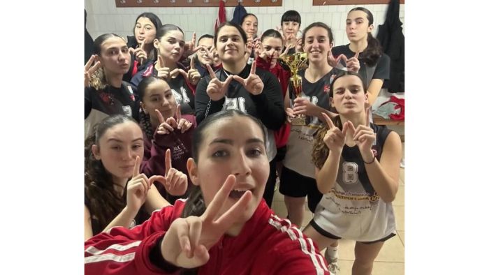 &Mu;&pi;ά&sigma;&kappa;&epsilon;&tau; | &Pi;&alpha;&nu;ά&xi;&iota;&epsilon;&sigmaf; &pi;&rho;&omega;&tau;&alpha;&theta;&lambda;ή&tau;&rho;&iota;&epsilon;&sigmaf; &omicron;&iota; &gamma;&upsilon;&nu;&alpha;ί&kappa;&epsilon;&sigmaf; &tau;&omicron;&upsilon; &Pi;&epsilon;&lambda;&alpha;&sigma;&gamma;&omicron;ύ &Mu;&epsilon;&gamma;&alpha;&lambda;ό&pi;&omicron;&lambda;&eta;&sigmaf;