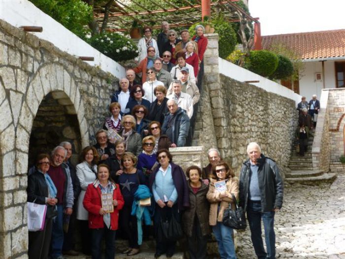 &Eta; &Lambda;&epsilon;&sigma;&beta;&iota;&alpha;&kappa;ή &Pi;&alpha;&rho;&omicron;&iota;&kappa;ί&alpha; &sigma;&tau;&eta;&nu; &Alpha;&rho;&kappa;&alpha;&delta;ί&alpha;!