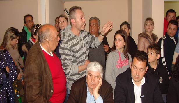 &Tau;&omicron; &beta;ί&nu;&tau;&epsilon;&omicron; &ndash; &Chi;&alpha;&mu;ό&sigmaf; &sigma;&tau;&omicron; &Delta;&eta;&mu;&omicron;&tau;&iota;&kappa;ό &Sigma;&upsilon;&mu;&beta;&omicron;ύ&lambda;&iota;&omicron; &tau;&eta;&sigmaf; &Tau;&rho;ί&pi;&omicron;&lambda;&eta;&sigmaf; &mu;&epsilon; &epsilon;&xi;&alpha;&gamma;&rho;&iota;&omega;&mu;έ&nu;&omicron;&upsilon;&sigmaf; &delta;&eta;&mu;ό&tau;&epsilon;&sigmaf; &gamma;&iota;&alpha; &tau;&alpha; &sigma;&kappa;&omicron;&upsilon;&pi;ί&delta;&iota;&alpha;!