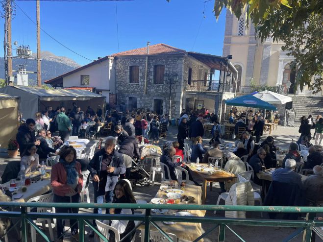&Gamma;&iota;&omicron;&rho;&tau;ή &Phi;&theta;&iota;&nu;&omicron;&pi;ώ&rho;&omicron;&upsilon; &sigma;&tau;&eta;&nu; &Pi;&iota;ά&nu;&alpha; &mu;&epsilon; &pi;&omicron;&lambda;ύ &kappa;ό&sigma;&mu;&omicron;! (&epsilon;&iota;&kappa;ό&nu;&epsilon;&sigmaf;)