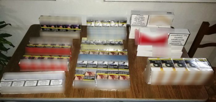 &Epsilon;&kappa;&alpha;&tau;&omicron;&nu;&tau;ά&delta;&epsilon;&sigmaf; &pi;&alpha;&kappa;έ&tau;&alpha; &lambda;&alpha;&theta;&rho;&alpha;ί&alpha; &tau;&sigma;&iota;&gamma;ά&rho;&alpha; &sigma;&tau;&eta; &Mu;&epsilon;&sigma;&sigma;&eta;&nu;ί&alpha;!