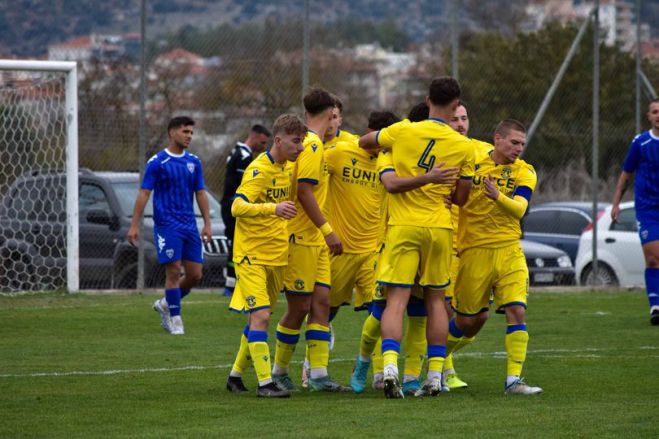 &Epsilon;&kappa;&pi;&lambda;&eta;&kappa;&tau;&iota;&kappa;ή &eta; &Kappa;19 &tau;&omicron;&upsilon; &Alpha;&sigma;&tau;έ&rho;&alpha; - 4 &gamma;&kappa;&omicron;&lambda; &sigma;&tau;&omicron;&nu; &Iota;&omega;&nu;&iota;&kappa;ό!
