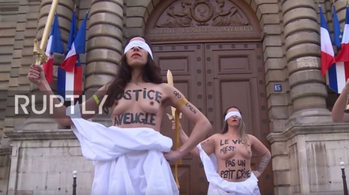 &Gamma;&upsilon;&mu;&nu;ό&sigma;&tau;&eta;&theta;&epsilon;&sigmaf; &delta;&iota;&alpha;&mu;&alpha;&rho;&tau;&upsilon;&rho;ή&theta;&eta;&kappa;&alpha;&nu; &gamma;&iota;&alpha; &tau;&omicron;&upsilon;&sigmaf; &beta;&iota;&alpha;&sigma;&mu;&omicron;ύ&sigmaf; &sigma;&tau;&eta;&nbsp;&Gamma;&alpha;&lambda;&lambda;ί&alpha; (vd)