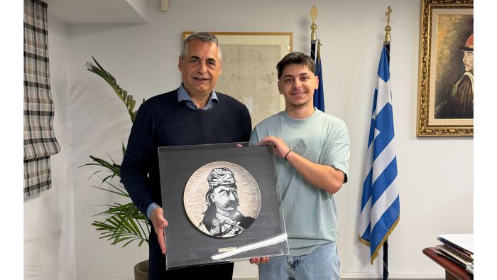 &Kappa;ώ&sigma;&tau;&alpha;&sigmaf; &Tau;&zeta;&iota;&omicron;ύ&mu;&eta;&sigmaf;: &laquo;&Mu;&epsilon; &mu;&epsilon;&gamma;ά&lambda;&eta; &chi;&alpha;&rho;ά &alpha;&pi;&omicron;&delta;&epsilon;&chi;&theta;ή&kappa;&alpha;&mu;&epsilon; &sigma;ή&mu;&epsilon;&rho;&alpha; έ&nu;&alpha; &xi;&epsilon;&chi;&omega;&rho;&iota;&sigma;&tau;ό έ&rho;&gamma;&omicron; &zeta;&omega;&gamma;&rho;&alpha;&phi;&iota;&kappa;ή&sigmaf;&raquo;