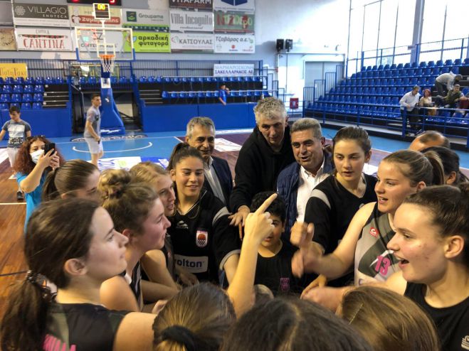 &Mu;&pi;ά&sigma;&kappa;&epsilon;&tau; - &Kappa;&omicron;&rho;&alpha;&sigma;ί&delta;&epsilon;&sigmaf; | "3 &sigma;&tau;&alpha; 3" &gamma;&iota;&alpha; &tau;&eta;&nu; &epsilon;&kappa;&pi;&lambda;&eta;&kappa;&tau;&iota;&kappa;ή Ά&mu;&iota;&lambda;&lambda;&alpha;!