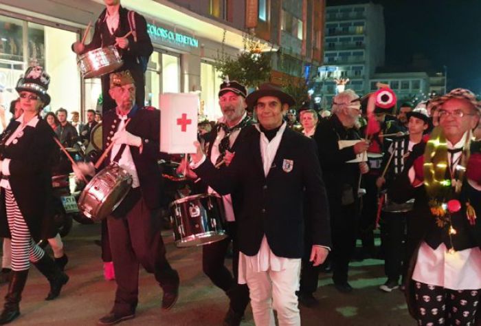 &Tau;&omicron; &Pi;&alpha;&tau;&rho;&iota;&nu;ό &Kappa;&alpha;&rho;&nu;&alpha;&beta;ά&lambda;&iota;, &delta;&epsilon;&nu; &sigma;&tau;&alpha;&mu;&alpha;&tau;ά | "&Mu;ί&nu;&iota; ά&rho;&mu;&alpha;&tau;&alpha;" &beta;&gamma;ή&kappa;&alpha;&nu; &sigma;&tau;&omicron;&upsilon;&sigmaf; &delta;&rho;ό&mu;&omicron;&upsilon;&sigmaf; - &Tau;&eta;&nu; &Kappa;&upsilon;&rho;&iota;&alpha;&kappa;ή &epsilon;&tau;&omicron;&iota;&mu;ά&zeta;&omicron;&upsilon;&nu; &mu;&epsilon;&gamma;ά&lambda;&eta; &pi;&alpha;&rho;έ&lambda;&alpha;&sigma;&eta;!