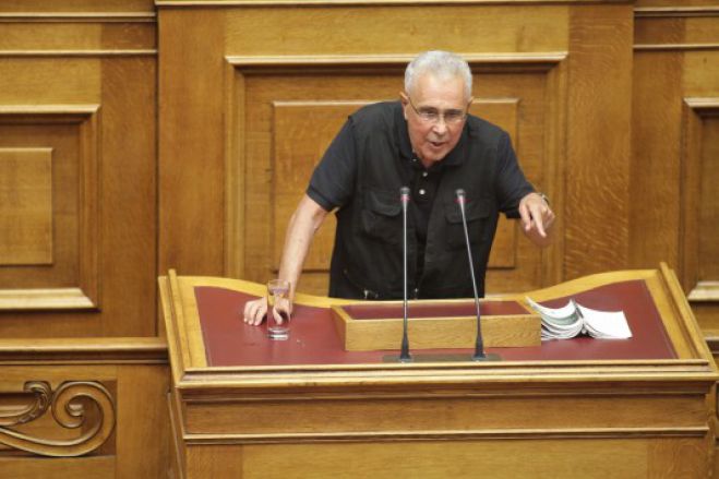 &Tau;&omicron; ... &tau;&rho;&alpha;&gamma;&omicron;ύ&delta;&iota; &tau;&omicron;&upsilon; &Zeta;&omicron;&upsilon;&rho;ά&rho;&iota; &sigma;&tau;&eta; &Beta;&omicron;&upsilon;&lambda;ή! (vd)