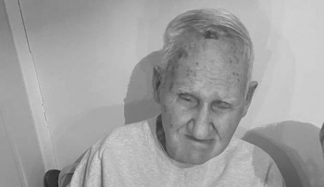 &Alpha;&Epsilon;&Kappa; &Tau;&rho;ί&pi;&omicron;&lambda;&eta;&sigmaf;: &laquo;&Mu;&epsilon; &theta;&lambda;ί&psi;&eta; &alpha;&pi;&omicron;&chi;&alpha;&iota;&rho;&epsilon;&tau;&omicron;ύ&mu;&epsilon; έ&nu;&alpha;&nu; &mu;&epsilon;&gamma;ά&lambda;&omicron; &Alpha;&rho;&kappa;ά&delta;&alpha;, &phi;ί&lambda;&omicron; &kappa;&alpha;&iota; &omicron;&rho;&alpha;&mu;&alpha;&tau;&iota;&sigma;&tau;ή &tau;&omicron;&upsilon; &alpha;&theta;&lambda;&eta;&tau;&iota;&sigma;&mu;&omicron;ύ!&raquo;