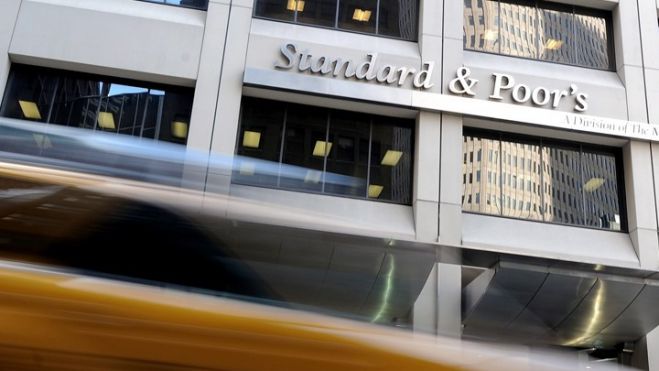 &Eta; Standard &amp; Poor&rsquo;s &alpha;&nu;&alpha;&beta;ά&theta;&mu;&iota;&sigma;&epsilon; &tau;&eta; &Delta;&Epsilon;&Eta; &sigma;&epsilon; "B-" | &Zeta;&eta;&tau;ά &nu;&alpha; &kappa;&lambda;&epsilon;ί&sigma;&omicron;&upsilon;&nu; &omicron;&iota; &lambda;&iota;&gamma;&nu;&iota;&tau;&iota;&kappa;έ&sigmaf; &mu;&omicron;&nu;ά&delta;&epsilon;&sigmaf; &gamma;&iota;&alpha; &nu;&alpha; έ&chi;&epsilon;&iota; &pi;&rho;&omicron;&omicron;&pi;&tau;&iota;&kappa;ή &eta; &Epsilon;&pi;&iota;&chi;&epsilon;ί&rho;&eta;&sigma;&eta;