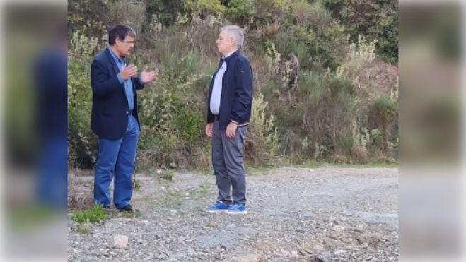 &Mu;ά&kappa;&alpha;&rho;&eta;&sigmaf; - &Phi;&alpha;&rho;ά&nu;&tau;&omicron;&sigmaf;: "&Omicron;&iota; &alpha;&rho;&mu;ό&delta;&iota;&omicron;&iota; &delta;&epsilon;&nu; &beta;&lambda;έ&pi;&omicron;&upsilon;&nu; &tau;&eta;&nu; &kappa;&alpha;&tau;ά&sigma;&tau;&alpha;&sigma;&eta; &tau;&omicron;&upsilon; &delta;&rho;ό&mu;&omicron;&upsilon; &pi;&rho;&omicron;&sigmaf; &tau;&eta; &Mu;&omicron;&nu;ή &Phi;&iota;&lambda;&omicron;&sigma;ό&phi;&omicron;&upsilon;;"