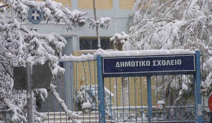 Χιόνια - σχολεία: Δεν έγιναν μαθήματα σε Καστρί, Άγιο Πέτρο και Βυτίνα