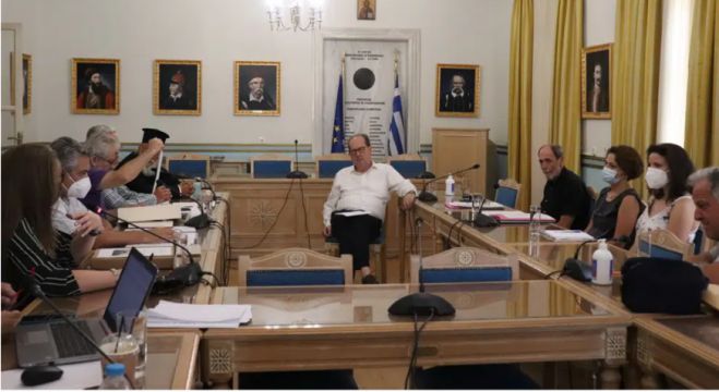 &Sigma;&upsilon;&nu;ά&nu;&tau;&eta;&sigma;&eta; &Nu;ί&kappa;&alpha; - &Mu;&eta;&tau;&rho;&omicron;&pi;&omicron;&lambda;ί&tau;&eta; &Alpha;&lambda;έ&xi;&alpha;&nu;&delta;&rho;&omicron;&upsilon; &gamma;&iota;&alpha; &tau;&alpha; έ&rho;&gamma;&alpha; &sigma;&tau;&eta; &Mu;&omicron;&nu;ή &Kappa;&alpha;&lambda;&tau;&epsilon;&zeta;ώ&nu;