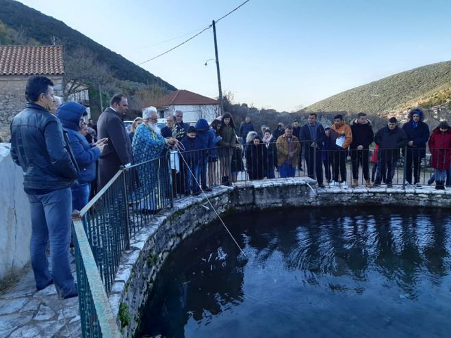 Τα Θεοφάνεια στην Κοντοβάζαινα Γορτυνίας (εικόνες)