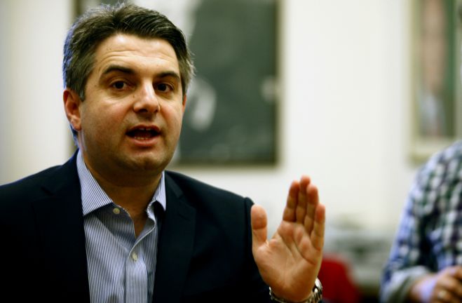 &Omicron;&delta;&upsilon;&sigma;&sigma;έ&alpha;&sigmaf;: "&Alpha;&nu; &sigma;&tau;&alpha;&mu;&alpha;&tau;ή&sigma;&epsilon;&iota; &eta; &epsilon;&pi;έ&nu;&delta;&upsilon;&sigma;&eta; &tau;&omicron;&upsilon; &Epsilon;&lambda;&lambda;&eta;&nu;&iota;&kappa;&omicron;ύ, 75.000 ά&nu;&theta;&rho;&omega;&pi;&omicron;&iota; &delta;&epsilon;&nu; &theta;&alpha; &beta;&rho;&omicron;&upsilon;&nu; &mu;ί&alpha; &theta;έ&sigma;&eta; &epsilon;&rho;&gamma;&alpha;&sigma;ί&alpha;&sigmaf;"