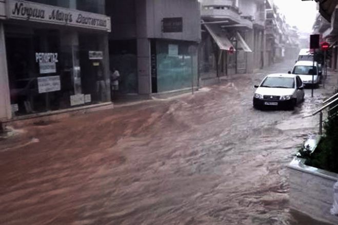 Η επόμενη μέρα στο πλημμυρισμένο Άργος ... (εικόνες - βίντεο)