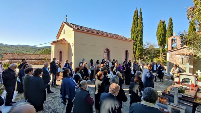 &Kappa;&alpha;&lambda;&tau;&epsilon;&zeta;έ&sigmaf; | &Tau;&omicron; 40ή&mu;&epsilon;&rho;&omicron; &mu;&nu;&eta;&mu;ό&sigma;&upsilon;&nu;&omicron; &tau;&eta;&sigmaf; &mu;&alpha;&kappa;&alpha;&rho;&iota;&sigma;&tau;ή&sigmaf; &Beta;&epsilon;&rho;&omicron;&nu;ί&kappa;&eta;&sigmaf; (&epsilon;&iota;&kappa;ό&nu;&epsilon;&sigmaf;)